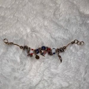 USA  charm bracelet